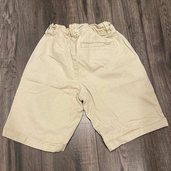Old Navy Khaki Shorts - Picture 3 of 3